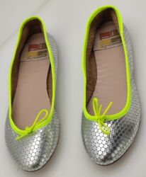 METALLIC BALLERINAS BY POPSHOES