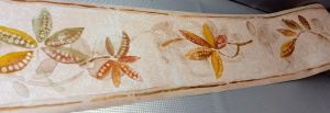 bordure-adhesive-avec-feuille-marron-174402-b2d9b0f4 BORDURE ADHÉSIVE AVEC FEUILLE MARRON 174402