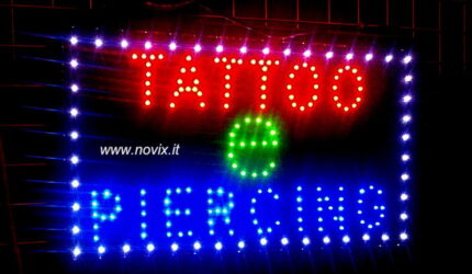 INSEGNA LUMINOSA TATTO E PIERCING