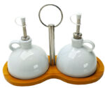 SET OLIO E ACETO IN PORCELLANA  CON VASSOIO BAMBU