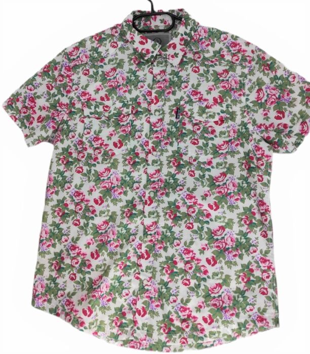 product-18827-0-7f881391-700 CHEMISE BLANCHE À FLEURS ROUGES MANCHES COURTES TAILLE M BY HEROD