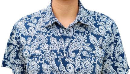 CHEMISE BLEUE MOTIF EN BLANC TAILE S BY LEE COOPER