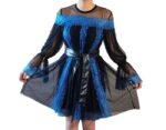 Robe courte bicolore noire et bleue en tulle et dentelle