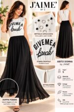 Vista posteriore dell'abito lungo elegante J'Aime' con chiusura a bottoncino