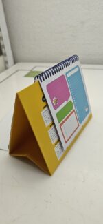 Vista della griglia mensile e dei blocchetti adesivi del calendario Mr. Wonderful 2027